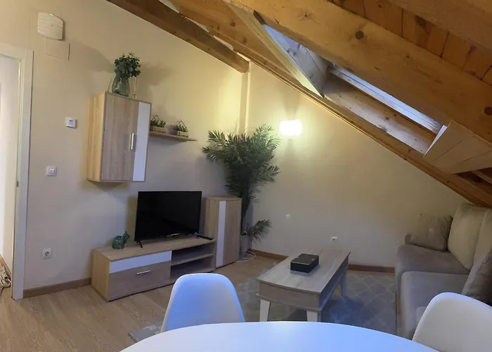 Turisticos De Collado 3 *