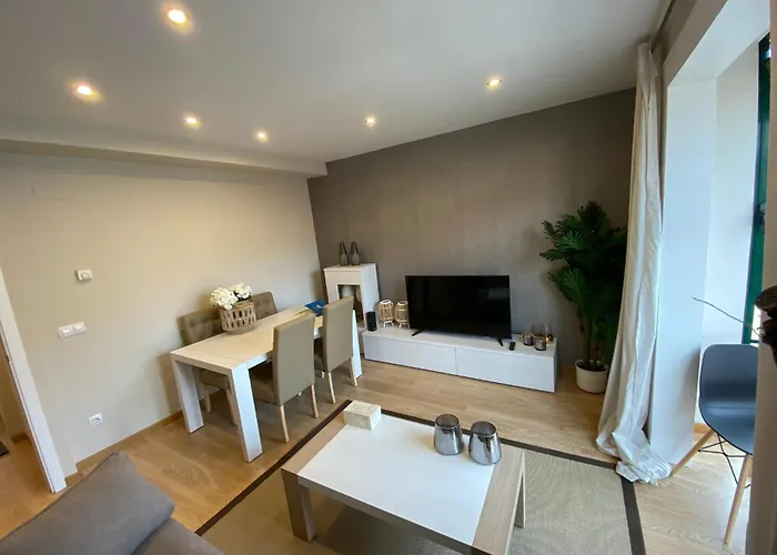 Turisticos De Collado 3 *