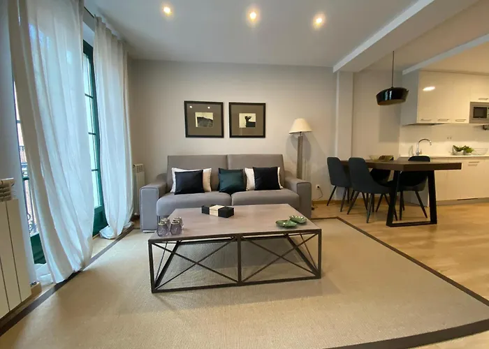 Turisticos De Collado 3 *