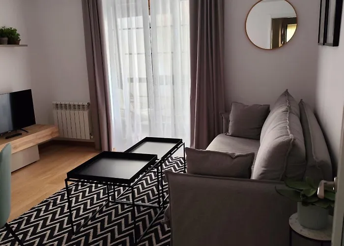 Turisticos De Collado 3 *